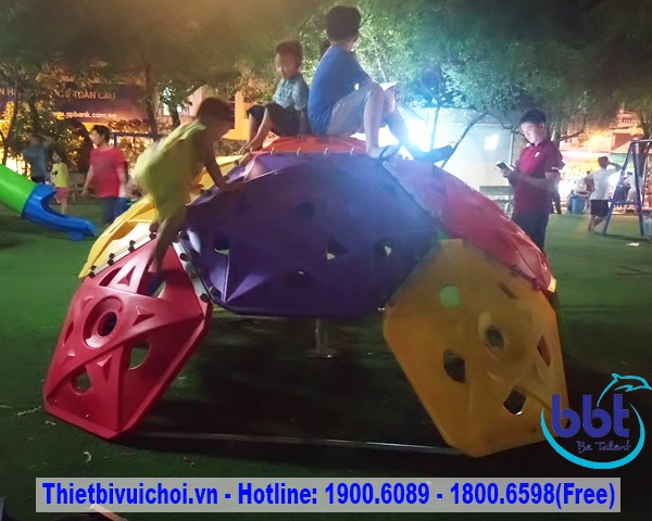 đồ chơi ngoài trời