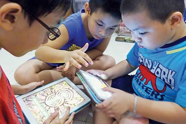 Lợi ích của cầu trượt cho bé