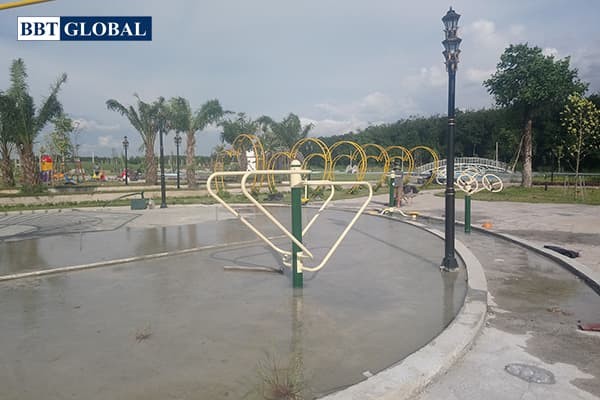 Dụng cụ thể thao tại khu vui chơi công cộng
