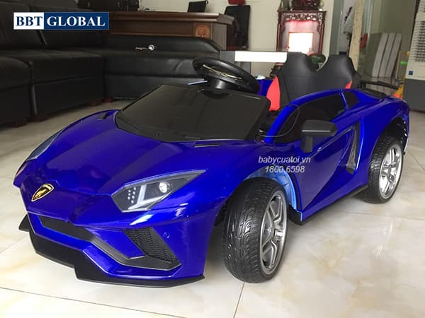 Xe Ô tô điện trẻ em dáng Lamborghini có micro karaoke BBT-6868