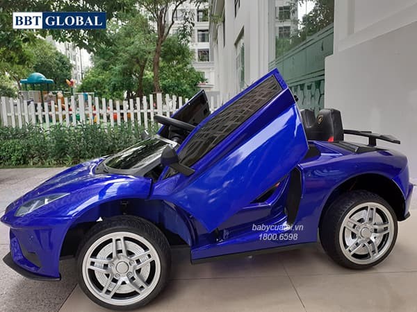Xe Ô tô điện trẻ em dáng Lamborghini có micro karaoke BBT-6868