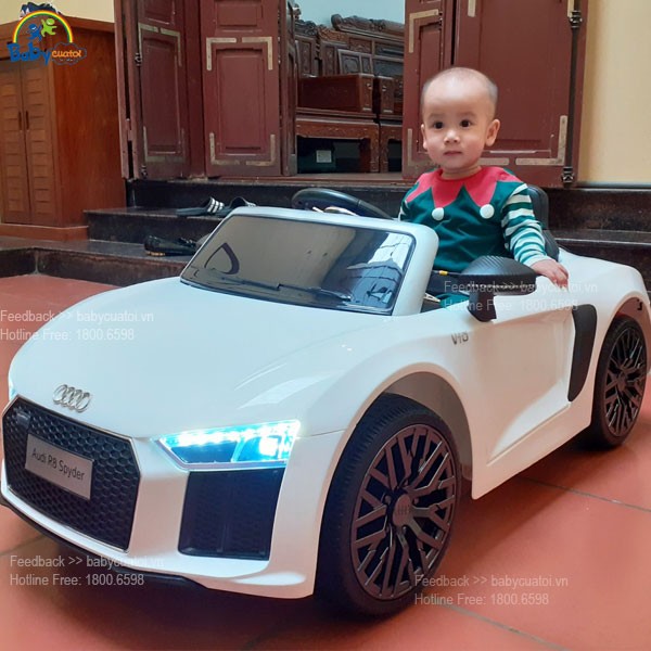 Xe ô tô điện trẻ em Audi R8