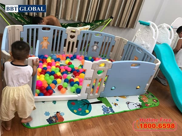 Quây bóng nhựa Hàn Quốc nhập khẩu size 1.16*1.96m có đồ chơi HNP736