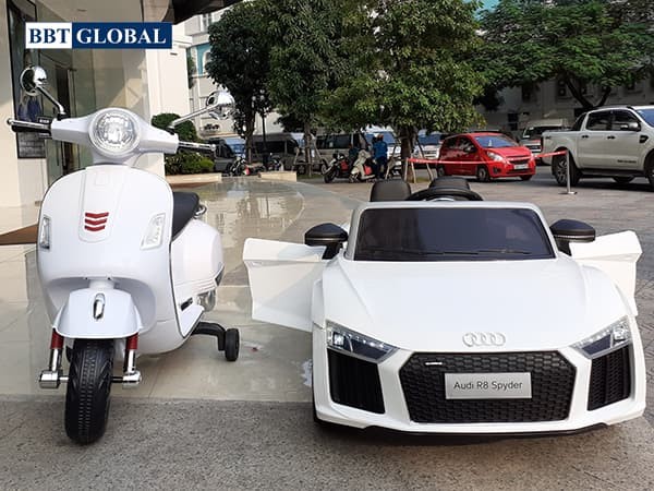 Xe Ô tô điện trẻ em Bản quyền Cao cấp Audi R8