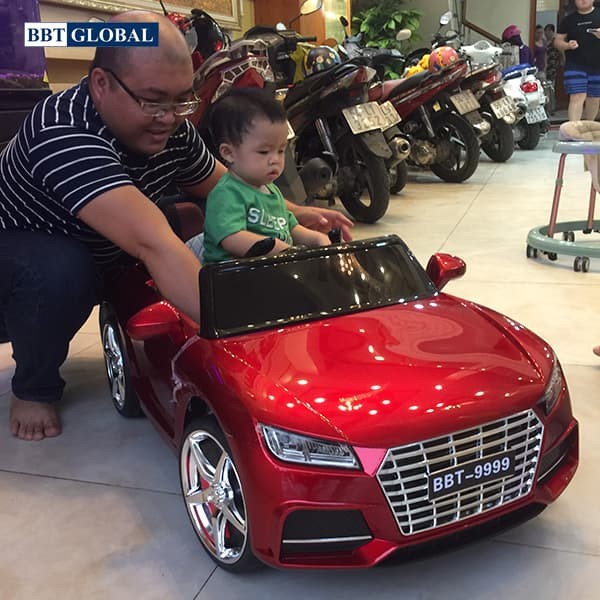 Ô tô điện cho bé Phun sơn dáng Audi TTS BBT-9999