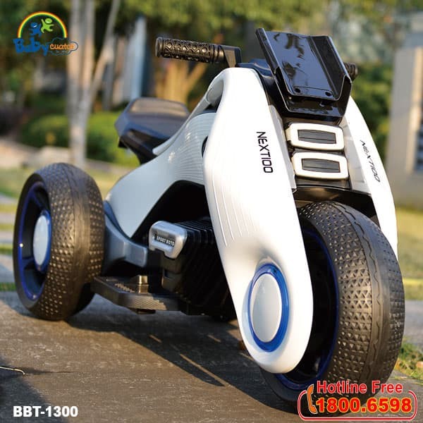 Xe máy điện trẻ em kiểu dáng thể thao màu trắng BBT-1300T