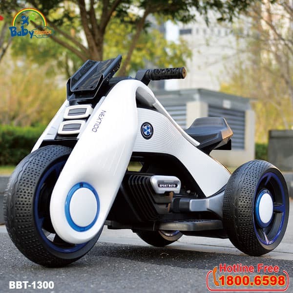 Xe máy điện trẻ em kiểu dáng thể thao màu trắng BBT-1300T