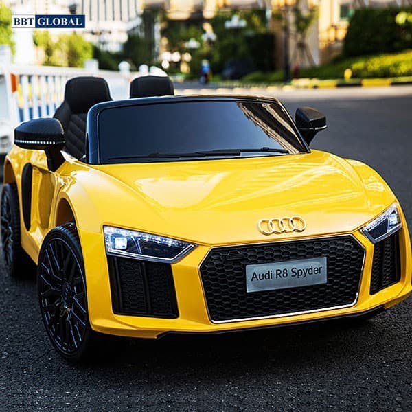Ô tô điện trẻ em bản quyền AUDI R8 cao cấp màu vàng Audi R8-V