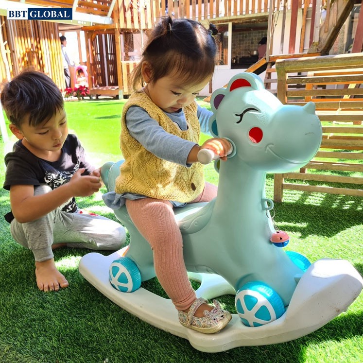 Ngựa chòi chân kết hợp bập bênh có nhạc cho bé RK-511