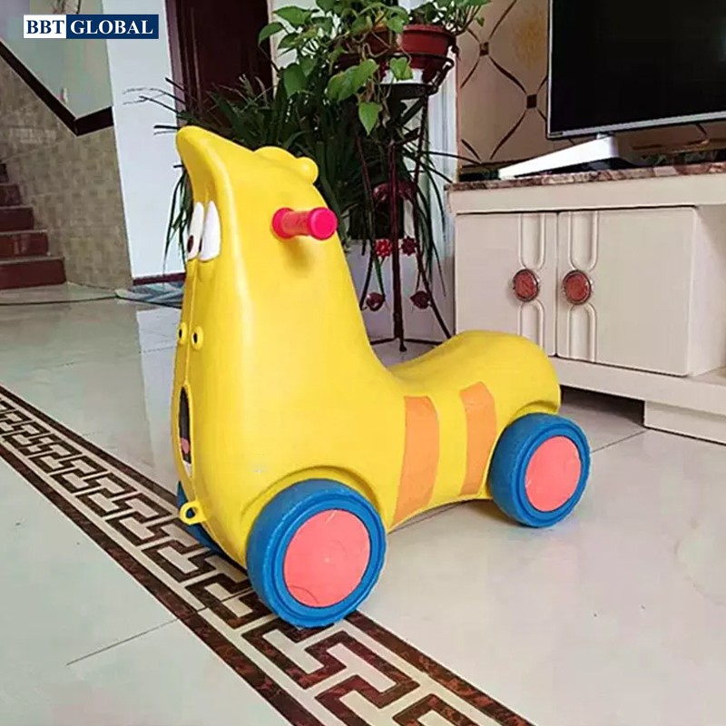 Xe chòi chân con sâu tinh nghịch Larva ZK1029