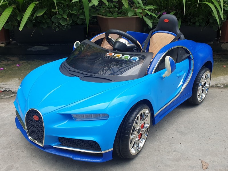 Ô tô đện trẻ em BUGATTI CHIRON xanh BBT-1155XD