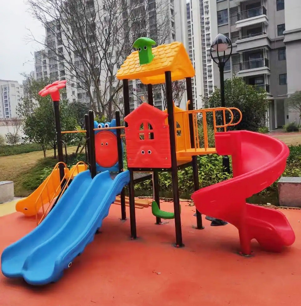 Cầu trượt liên hoàn nhập khẩu B1