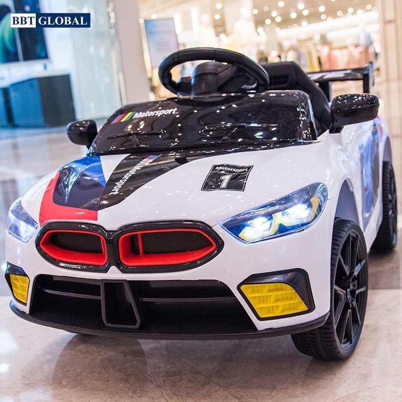 Ô tô điện trẻ em dáng siêu xe BMW BBT-666.66