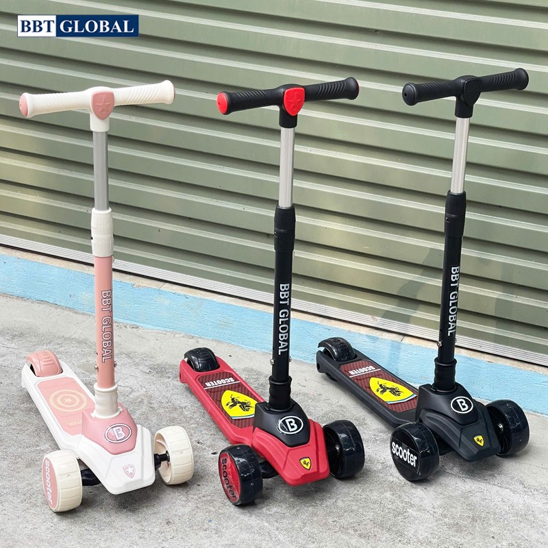 Xe trượt scooter cho bé BBT Global bánh sáng KM982