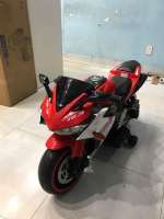 xe-may-dien-tre-em-11-13-ducati