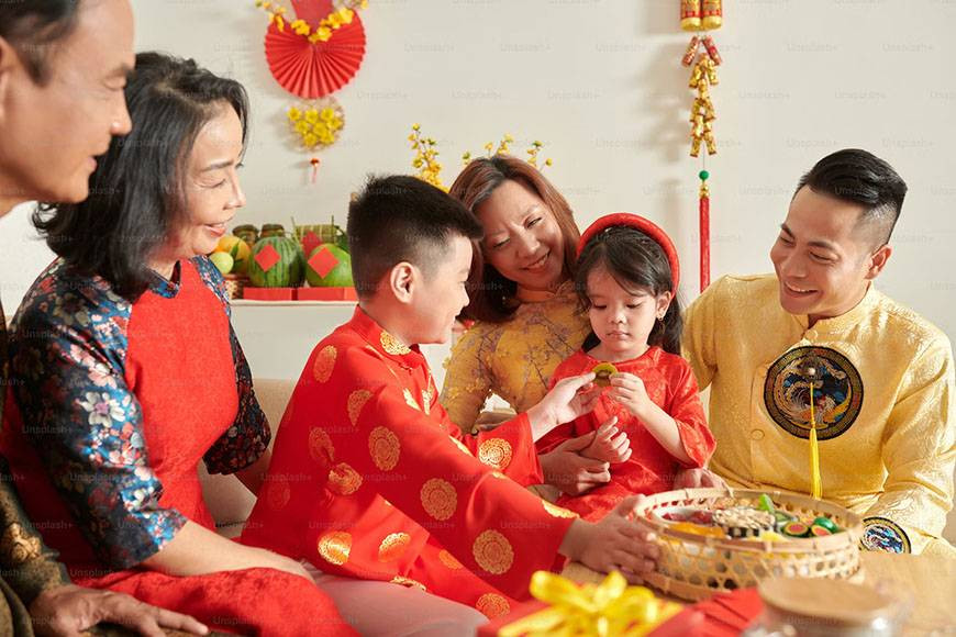 An toàn cho bé dịp Tết bánh kẹo