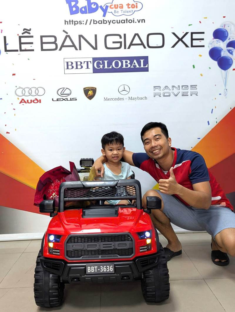 Xe ô tô điện địa hình trẻ em