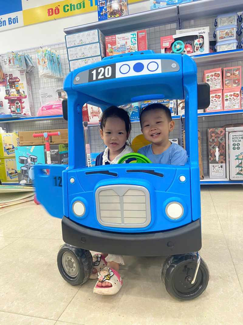 Xe chòi chân khuyến khích, tạo động lực để trẻ vận động