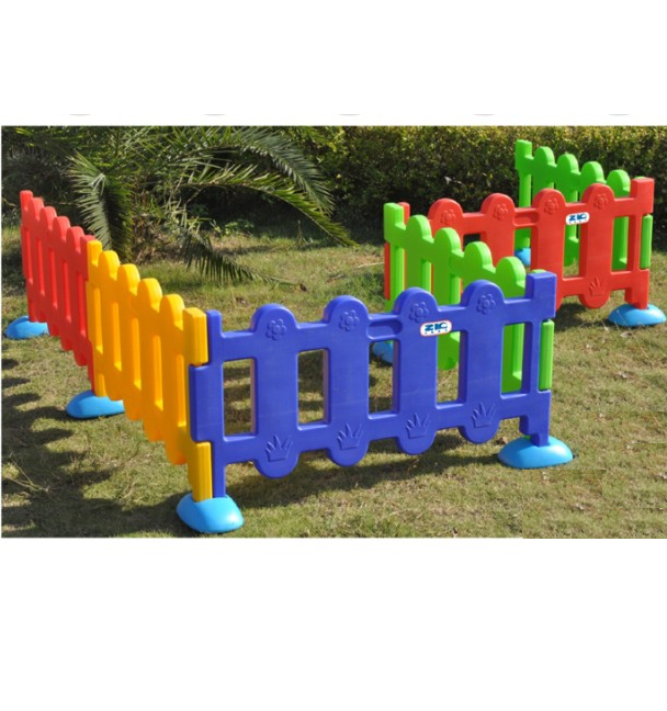 Hàng rào nhựa khu vui chơi kích thước 100*55cm KXHT-055