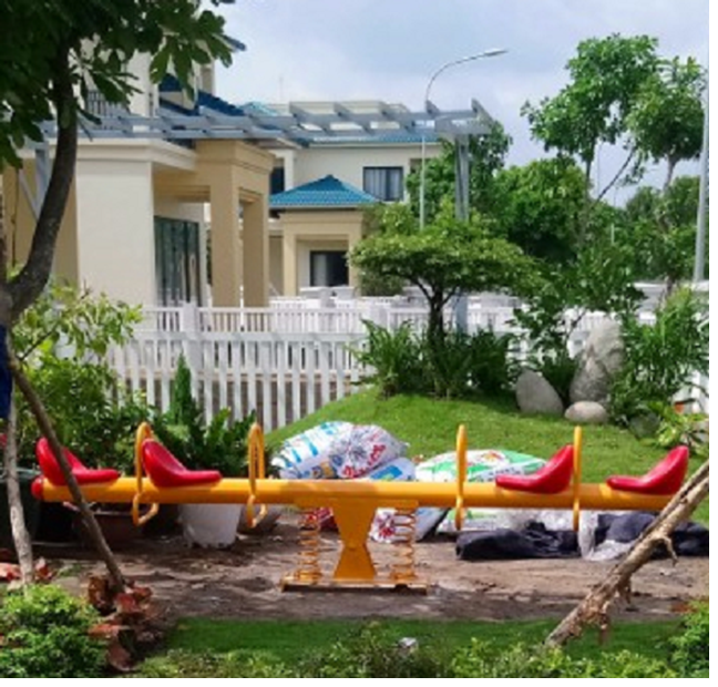 Bập bênh nhún lò xo 4 chỗ ngoài trời nhập khẩu ZK140-7