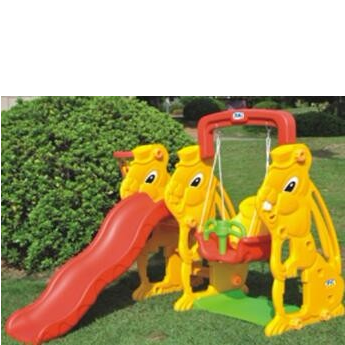 Cầu trượt cho bé có xích đu hình con thỏ KT003