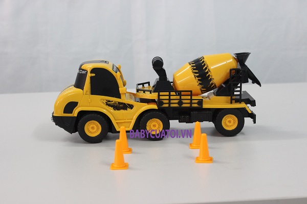 Xe bê tông điều khiển từ xa 6 kênh QY0106
