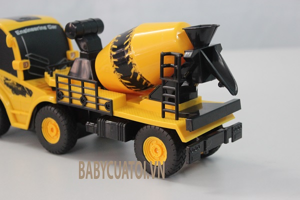 Xe bê tông điều khiển từ xa 6 kênh QY0106