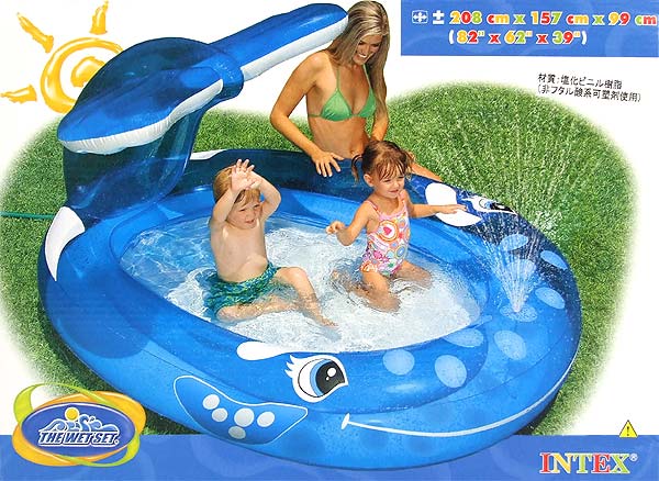 Bể bơi cá voi xanh có vòi phun mưa INTEX 57435