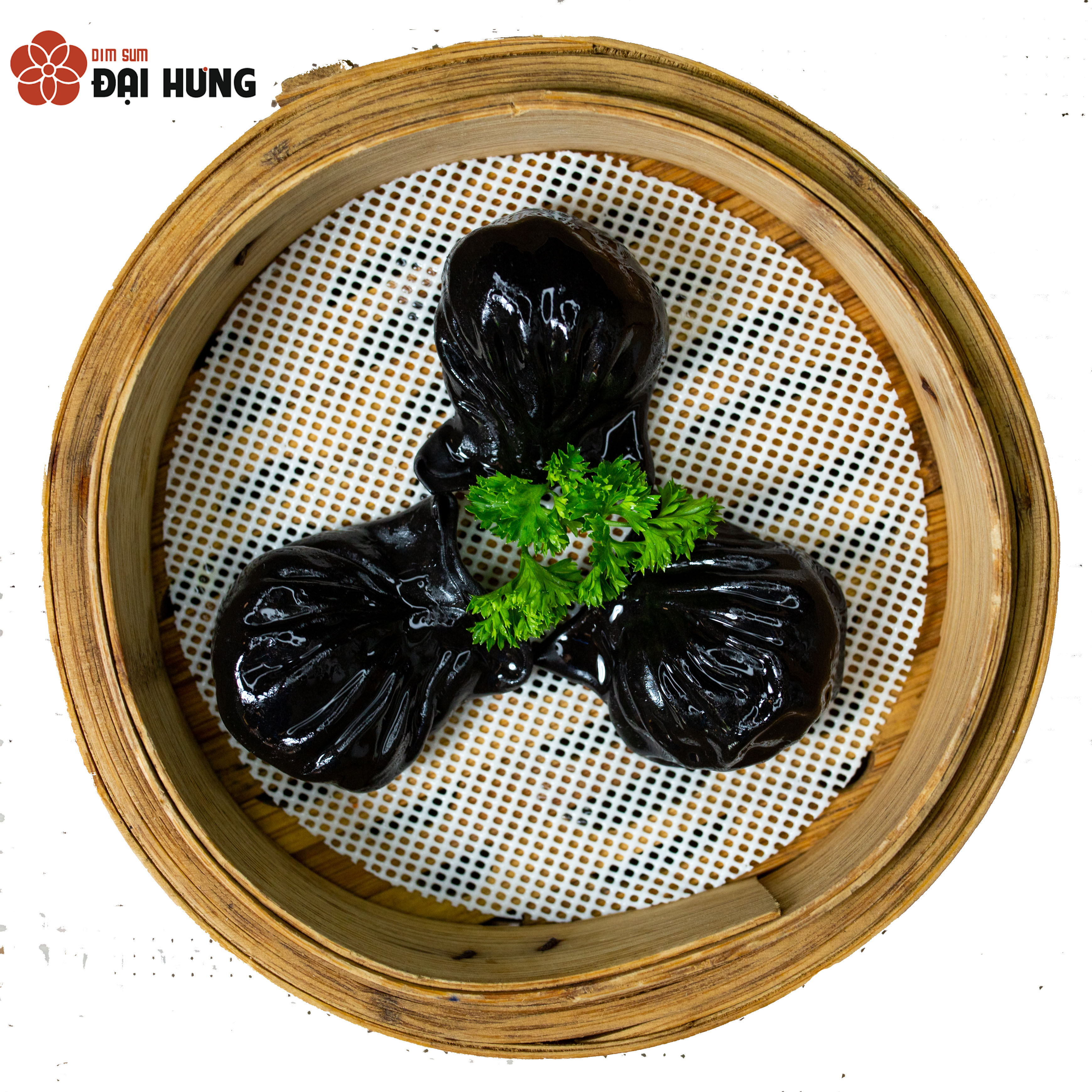 Há cảo than tre là sản phẩm có hương vị mới lạ