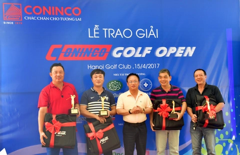 cgo-mr-hong-trao-giai-nearest-to-the-pin