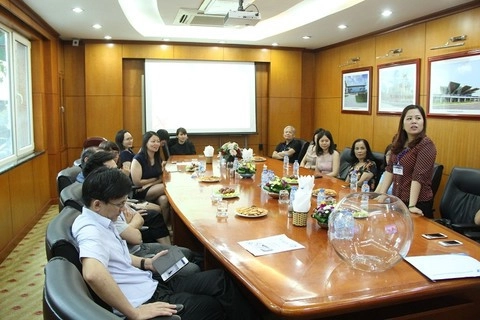 khach-hang-ha-thi-thanh-binh-chia-se-tai-buoi-le