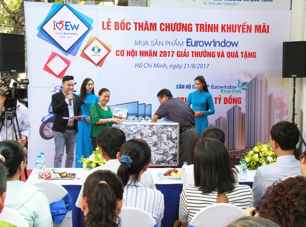 nhung-kh-dau-tien-boc-tham-giai-thuong-giai-nhi
