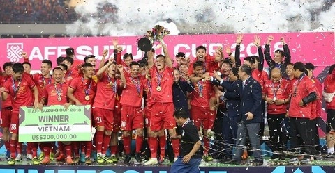 viet-nam-vo-dich-aff-cup-2018-cang-thang-nghet-tho-roi-khoc-oa-2