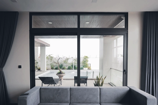 Cửa nhôm 2 cánh mở quay trong Eurowindow