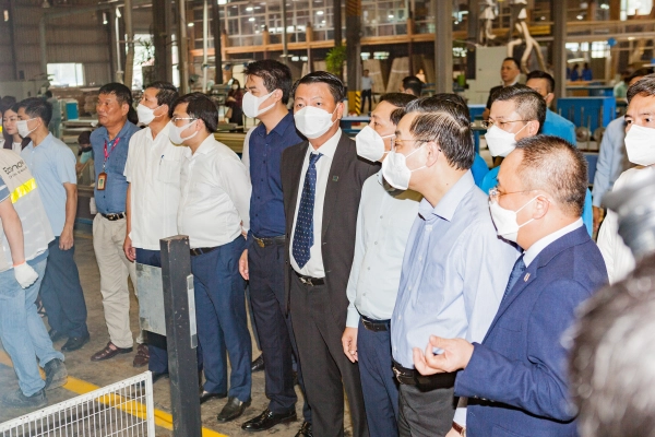 chu-tich-hn-tham-nha-may-18