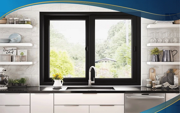 Cửa sổ 2 cánh mở trượt được tận dụng để lấy ánh sáng cho không gian bếp gia đình 