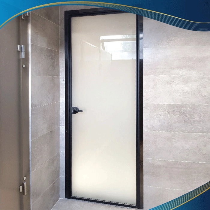 Mẫu cửa đi nhôm Eurowindow 1 cánh mở quay dùng cho phòng vệ sinh 
