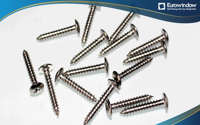 Ốc vít sử dụng trong lắp đặt cửa nhựa lõi thép