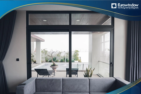 Mở trượt 2 cánh màu đen nhám Eurowindow