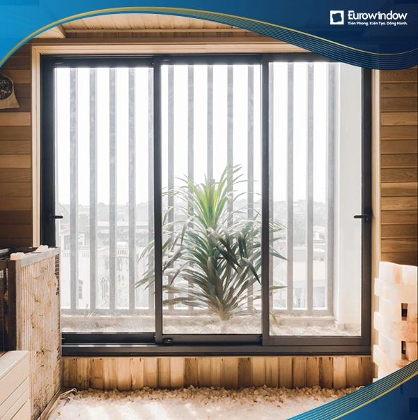 Mở trượt 3 cánh màu ghi Eurowindow