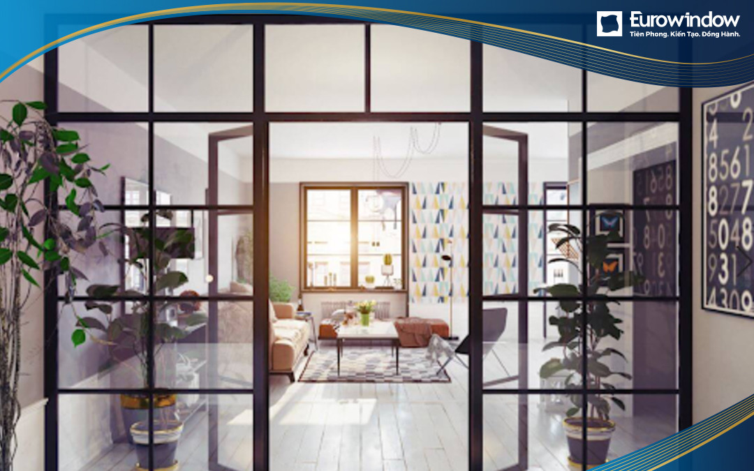 Cửa nhôm 4 cánh màu đen thường được áp dụng làm cửa chính cho không gian bởi khả năng tận dụng tối đa diện tích cũng như không mất đi hài hòa phù hợp với thiết kế ngôi nhà