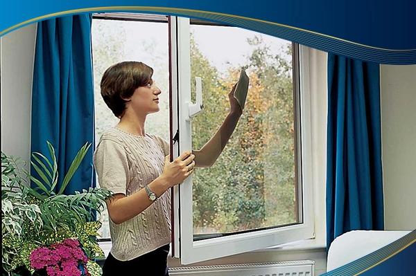 Vệ sinh, bảo dưỡng thường xuyên cửa nhựa lõi thép 1 cánh