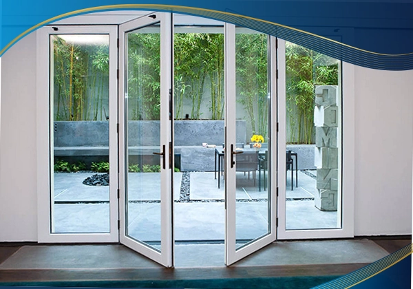 Cửa nhựa lõi thép 4 cánh mở quay trong màu trắng làm cửa đi tại công ty