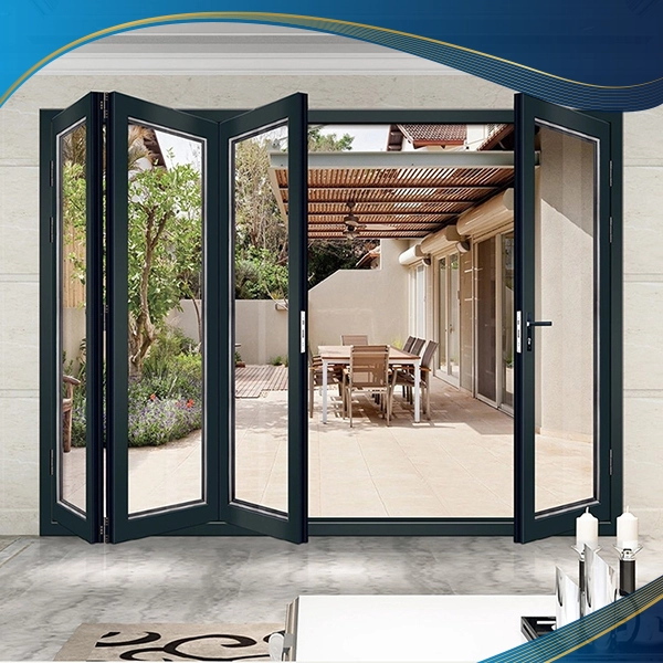 Cửa nhựa lõi thép 4 cánh mở xếp trượt màu đen kính trơn
