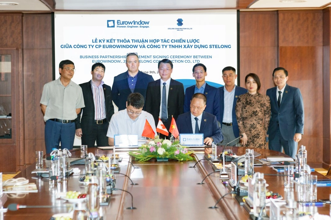 eurowindow-stelong-ky-thoa-thuan-hop-tac-1