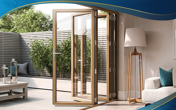 Cửa đi phòng khách 5 cánh xếp trượt màu vàng nâu trang nhã, thanh lịch thường được ứng dụng tại biệt thự hoặc căn hộ cao cấp