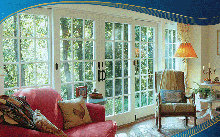 Cửa nhựa uPVC 4 cánh mở trượt màu trắng phù hợp làm cửa đi mặt tiền. Thiết kế nan cửa lạ mắt, tăng khả năng chống trộm, đảm bảo an toàn tuyệt đối cho gia đình bạn
