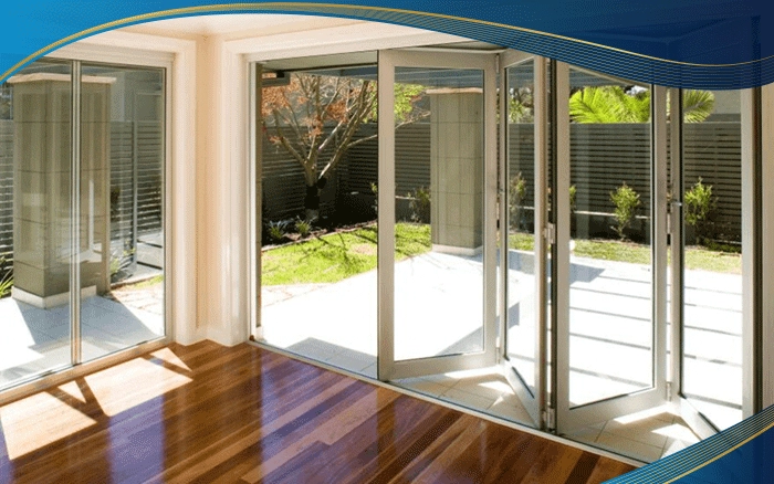 Cửa đi xếp trượt 4 cánh màu trắng cho căn villa