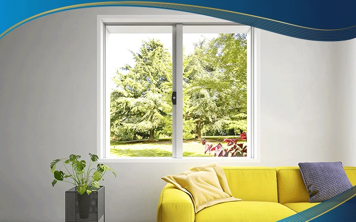 Cửa nhựa lõi thép 2 cánh mở trượt màu trắng chỉ có thể mở được ½ đến ⅔ diện tích ô cửa, phù hợp với không gian phòng ngủ hoặc nhà bếp