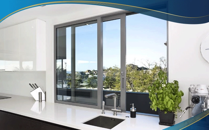 Cửa sổ nhôm 2 cánh mở trượt cho vị trí phòng bếp của căn chung cư để dễ đóng mở hơn
